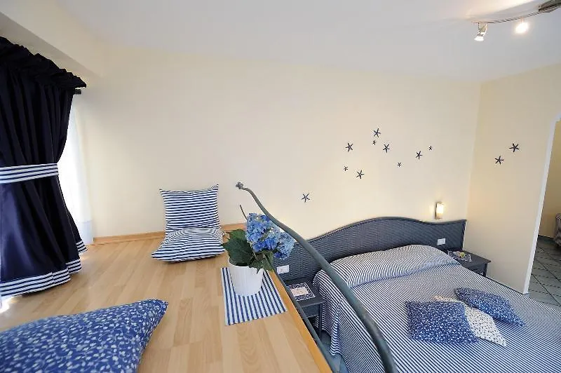 Отель Sharon House Амальфи Италия