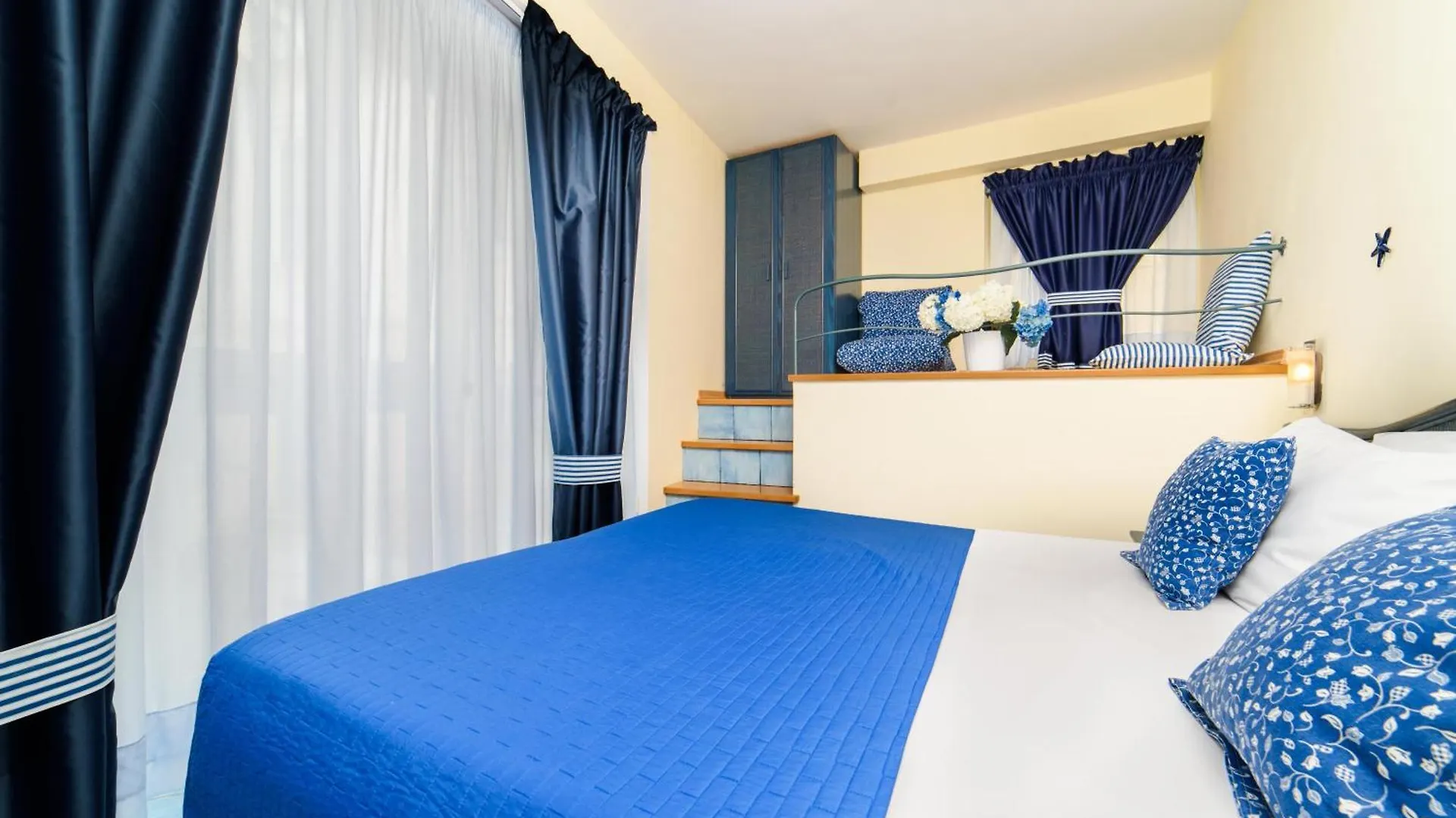 Отель Sharon House Амальфи