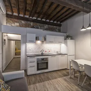  Apartamento De 60 M² En Centro Histórico, Con 1 Habitación Italia